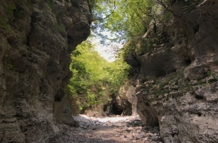 Poica offers a fairytale view hard to find elsewhere.