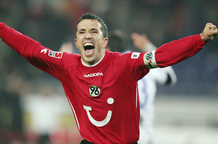 Altin Lala celebrating with Hannover.