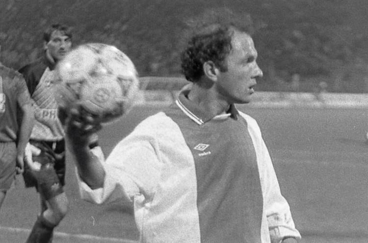 Sulejman Demollari playing for FC Dinamo București 1948.